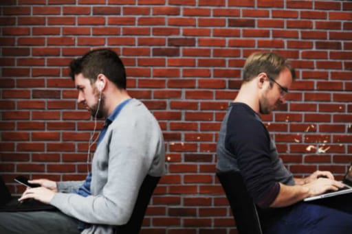 Разработка на чистом PHP vs WordPress: что выбрать для сайта?